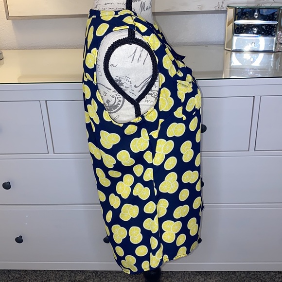 Soho New York and Company Blue and Lemon Print Sleeveless Tank Tee Blouse Size S - Picture 2 of 7